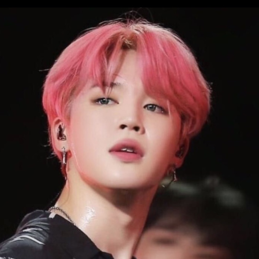 Meet your Posher, Camila